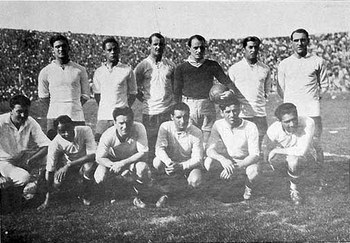 1929년 남미축구선수권대회 아르헨티나전에 앞선 우루과이 대표팀