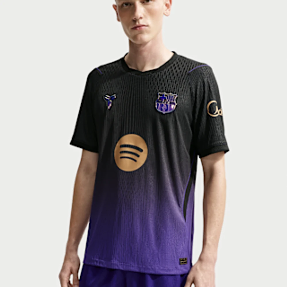 검정에서 보라색으로 이어지는 나이키 FC 바르셀로나 2026/27 남성용 어웨이 어센틱 저지